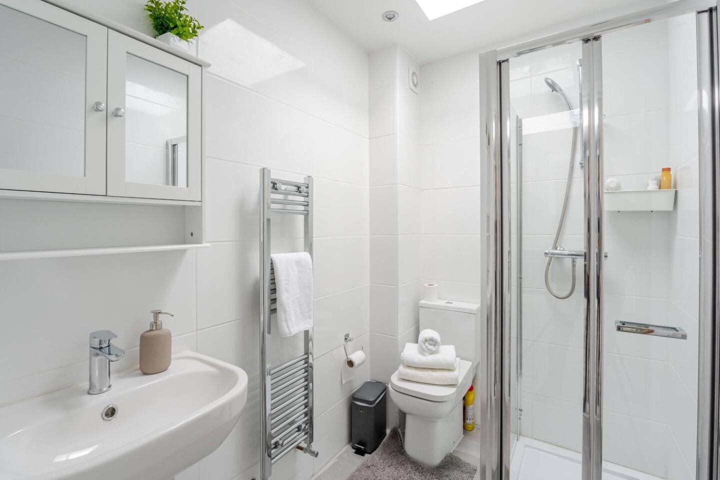 Beautiful Flat Near Central London - Entire Flat - Equipped Kitchen - Private Bathroom Kültér fotó