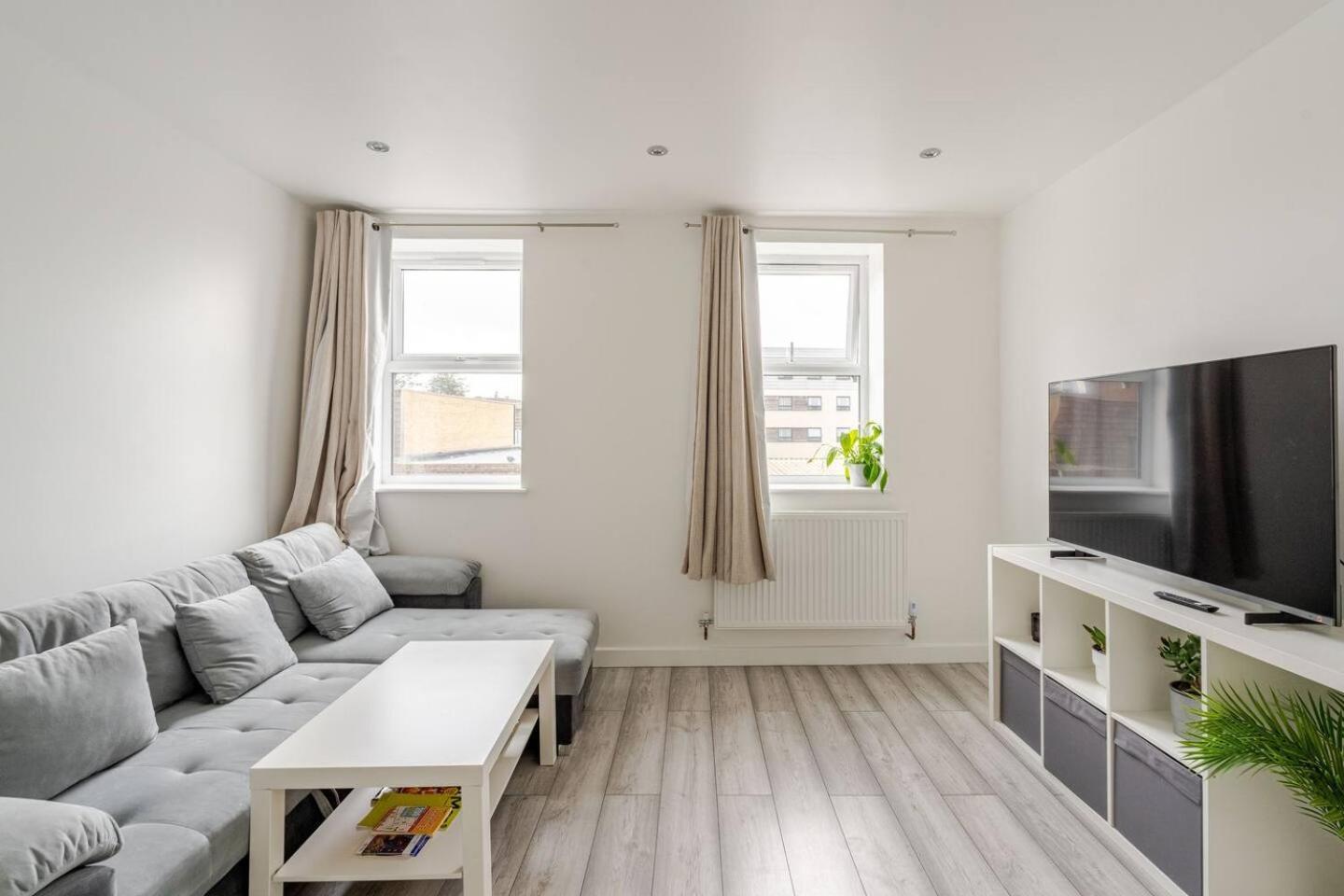 Beautiful Flat Near Central London - Entire Flat - Equipped Kitchen - Private Bathroom Kültér fotó